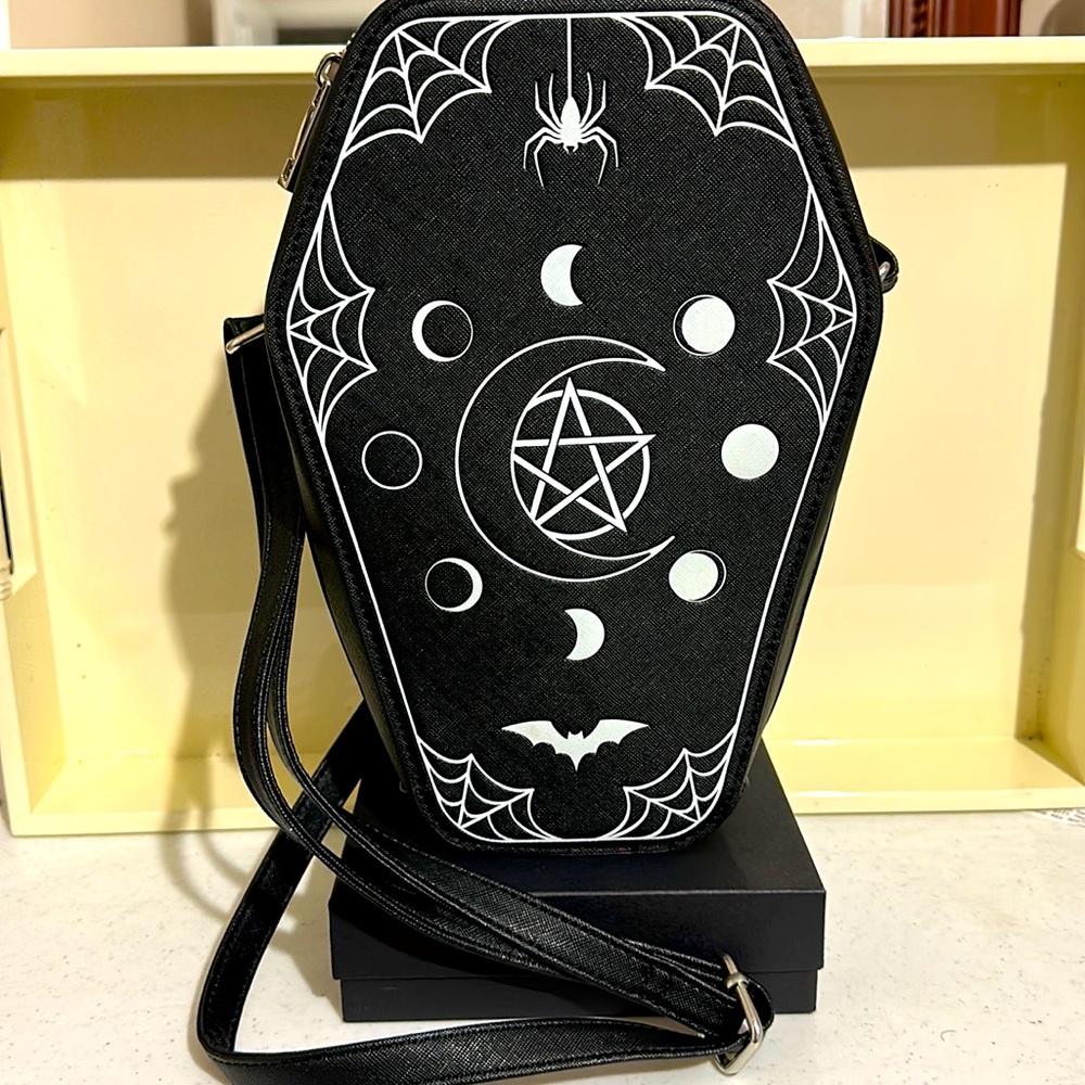 Mad Engine Halloween Glow in the Dark Coffin Purse